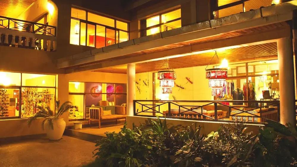 Bougainvilla Lodge